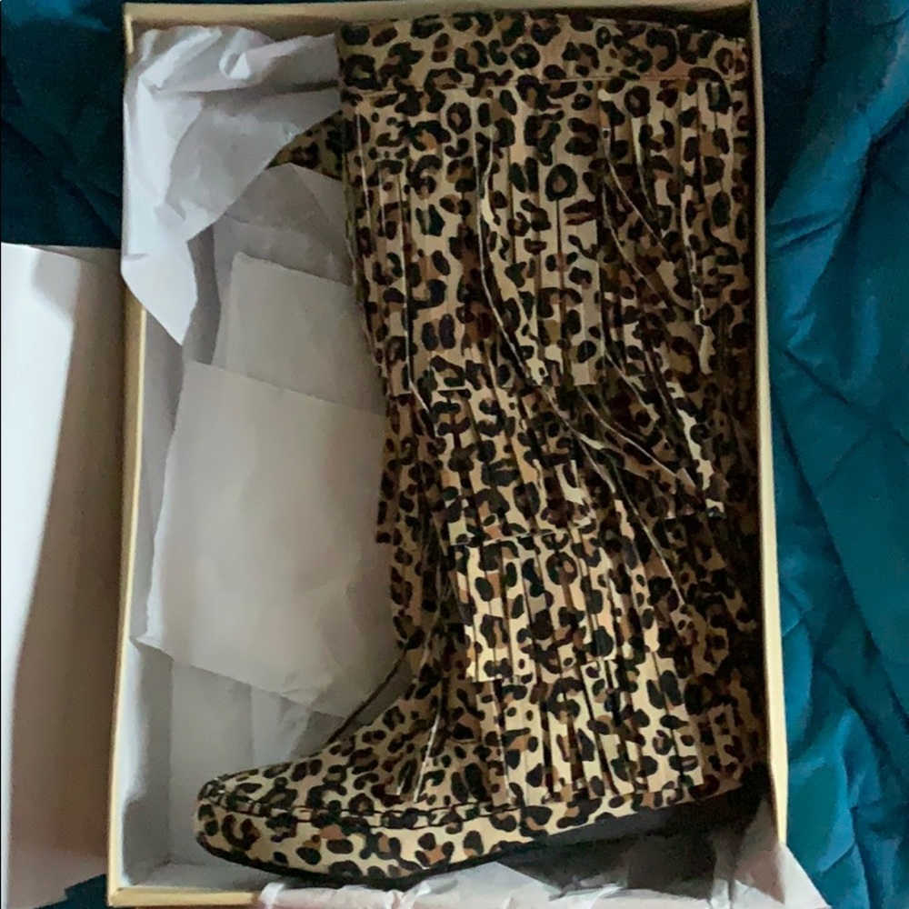 Four-Layer Fringe Leopard Print Boots